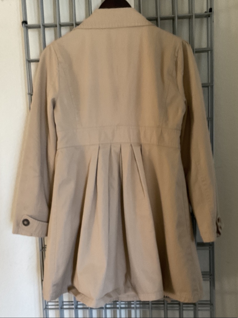 BDG Camel Double-Breasted Trench Coat. EUC M - Picture 7 of 7
